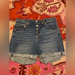 Gap 4 inch inseam short